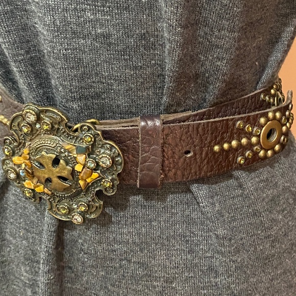 VINTAGE Studded Belt S-M